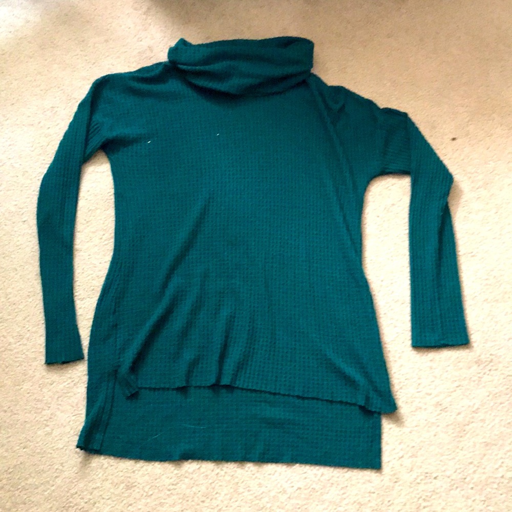 BP women’s turtle neck top